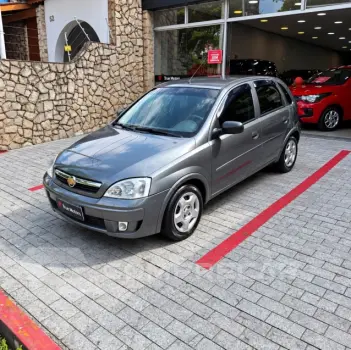 CHEVROLET CORSA 1.4 MPFI Maxx 8V 4 portas