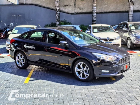FORD FOCUS 2.0 SE Sedan 16V 4 portas
