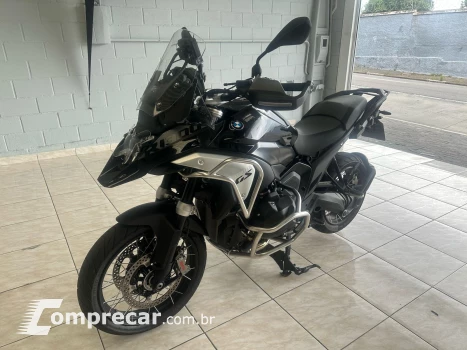 BMW Gs R1300 Triple Black