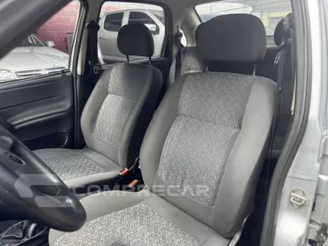 Classic Sedan 1.0 4P FLEX LIFE