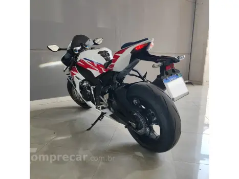 CBR 1000 RR-R FIREBLADE SP 30TH EDITION