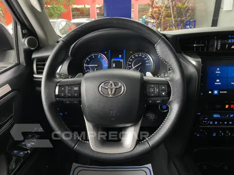 Hilux SW4 SRX Plat. 4x4 2.8 TB Die. Aut.