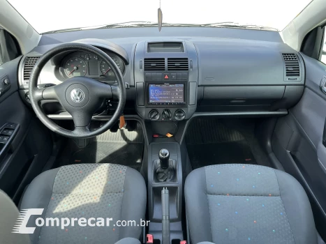 POLO SEDAN 1.6 8V