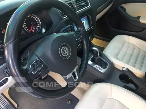JETTA 2.0 TSI Highline 211cv