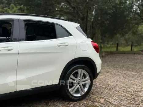 GLA 200 Style 1.6 TB 16V/Flex Aut.