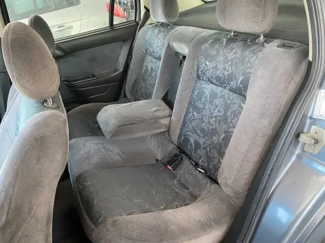 ASTRA 1.8 MPFI Millenium II Sedan 8V