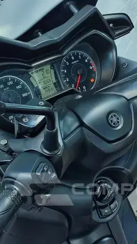 YAMAHA XMAX ABS