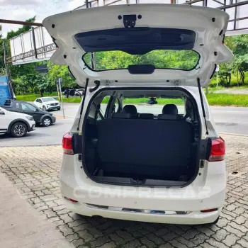 SPIN 1.8L AT PREMIER