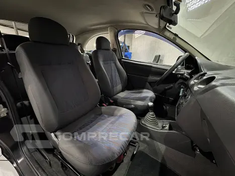 CELTA 1.0 MPFI Life 8V