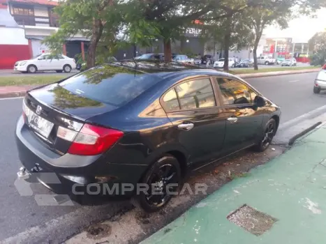 CIVIC - 1.8 EXS 16V 4P AUTOMÁTICO