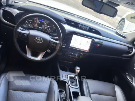 HILUX 2.8 D-4D TURBO DIESEL CD SRX PLUS 4X4 AUTOMÁTICO