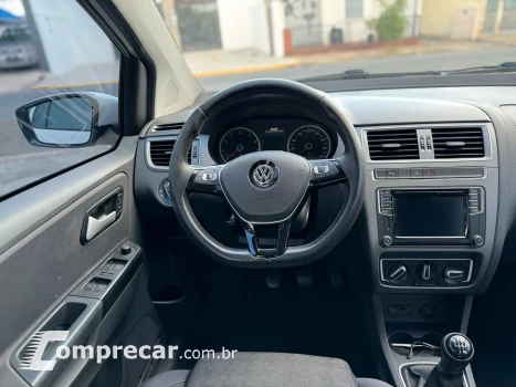 Volkswagen FOX 1.0 MI Comfortline 8V 4 portas