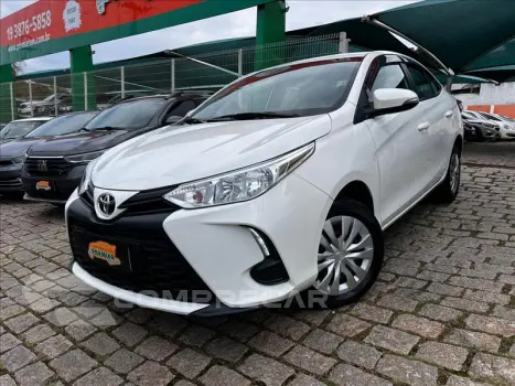 Toyota YARIS 1.5 16V Sedan XL 4 portas