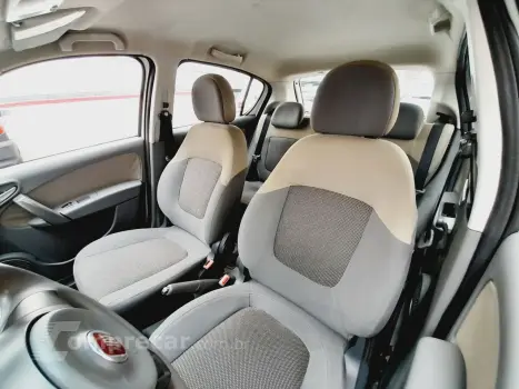 Palio ESSENCE Dualogic 1.6 Flex 16V 5p