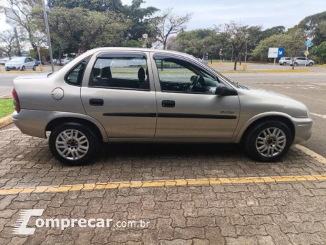 CLASSIC - 1.0 MPFI SPIRIT 8V 4P MANUAL