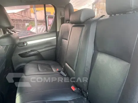 Hilux 2.8 D-4D TURBO DIESEL CD SRX 4X4 AUTOMÁTICO