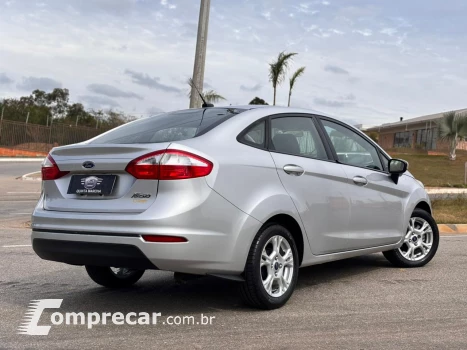 Fiesta Sedan SE 1.6 Rocam (Flex)