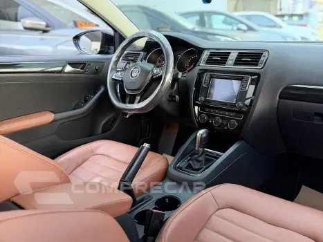 JETTA 2.0 TSI HIGHLINE 211CV GASOLINA 4P TIPTRONIC