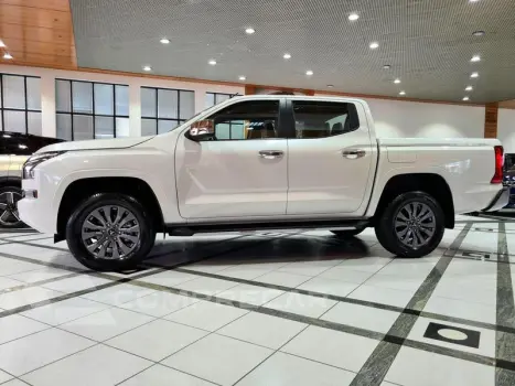TRITON HPE-S 2.4 CD 4x4 TB DIESEL AUT.