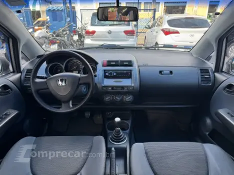 FIT - 1.4 LXL 8V 4P MANUAL