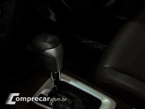 HILUX SW4 - 2.8 D-4D TURBO SRX 7L 4X4 AUTOMÁTICO