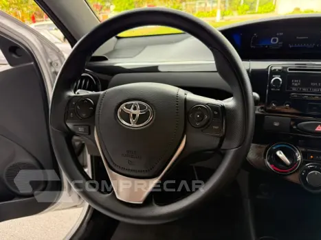 ETIOS 1.5 XS 16V FLEX 4P MANUAL