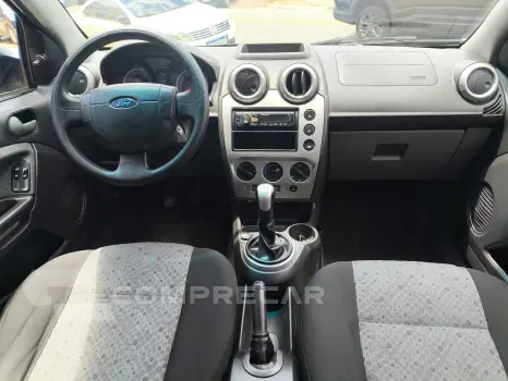 FIESTA 1.6 MPI Class Hatch 8V