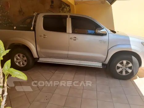 Hilux Caminhonete 2.7 16V 4P SRV FLEX 4X4  CABINE DUPLA AUTO