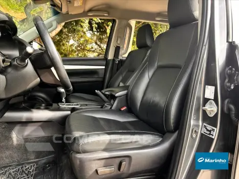 HILUX 2.8 D-4D TURBO DIESEL CD SRX 4X4 AUTOMÁTICO