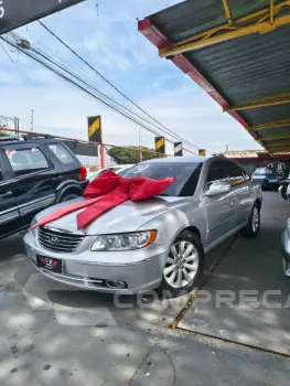 AZERA 3.3 MPFI GLS Sedan V6 24V