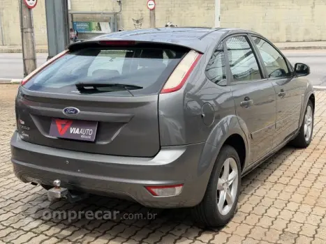 FOCUS HATCH - 1.6 GLX 16V 4P MANUAL