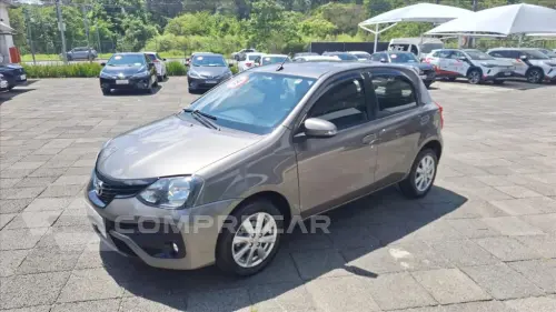 Toyota ETIOS 1.5 X PLUS 16V FLEX 4P MANUAL 4 portas