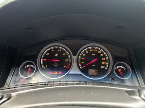 VECTRA 2.0 MPFI GT HATCH 8V FLEX 4P MANUAL