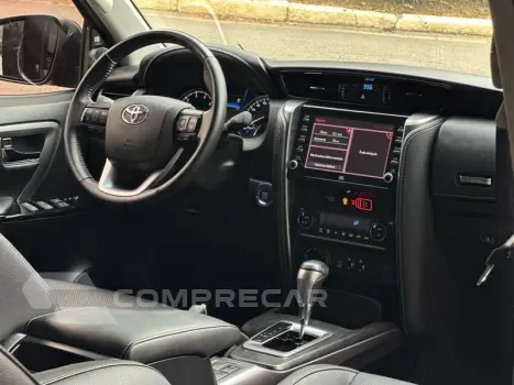 HILUX SWSRXA4FD