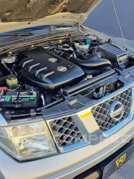 Frontier LE CD 4x4 2.5 TB Diesel Aut.