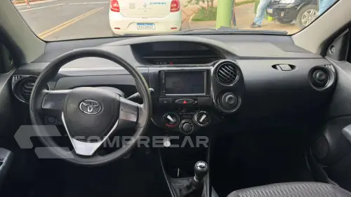ETIOS 1.5 X Sedan 16V
