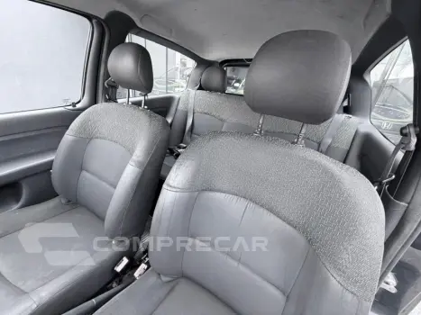 CLIO 1.0 Expression 8V