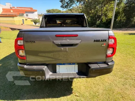 HILUX 2.8 D-4D TURBO DIESEL CD GR-S 4X4 AUTOMÁTICO