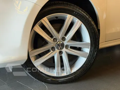 JETTA 2.0 TSI HIGHLINE 211CV GASOLINA 4P TIPTRONIC