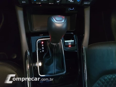 COMMANDER 1.3 T270 TURBO FLEX OVERLAND AT6