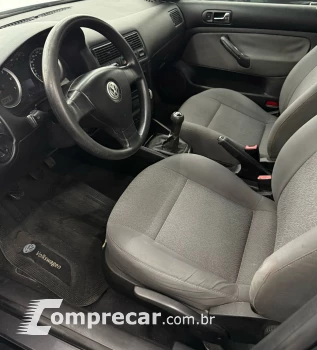 GOLF 2.0 MI GT 8V