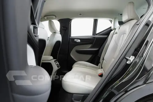 XC40 2.0 T5 Momentum AWD Geartronic