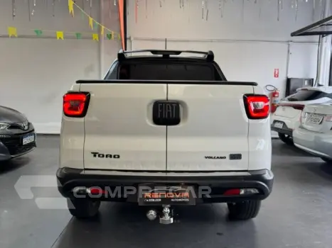 TORO - 1.3 TURBO 270 VOLCANO AT6