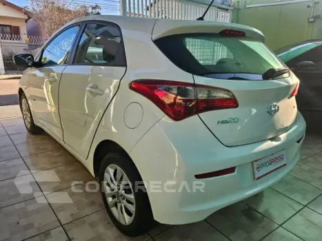 HB20 - 1.6 COMFORT PLUS 16V 4P AUTOMÁTICO