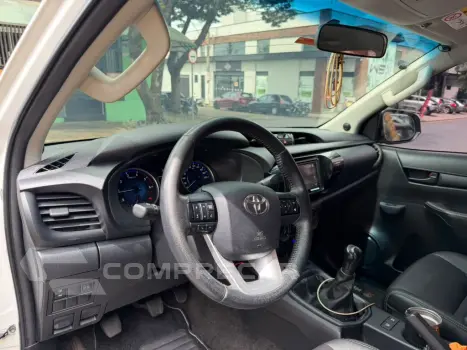 Hilux CD 4x4 2.8 Diesel Mec.