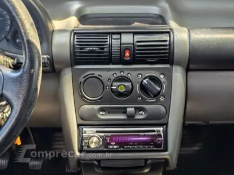 CLASSIC 1.0 MPFI LS 8V FLEX 4P MANUAL