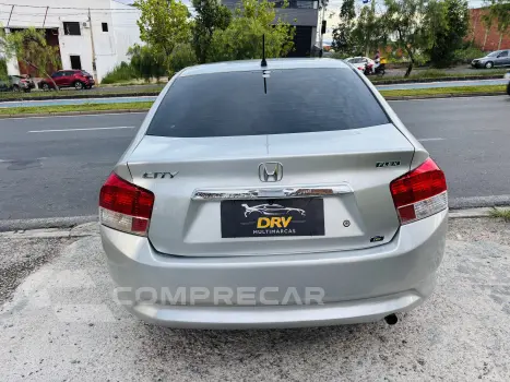 CITY 1.5 LX Sedan 16V