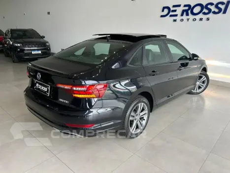 JETTA R-LINE 250 TSI 1.4 FLEX 16V AUT.