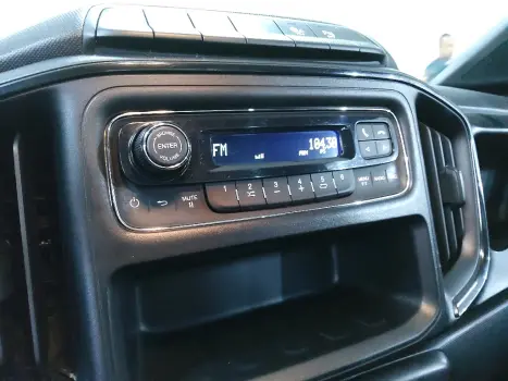 STRADA 1.3 FIREFLY FLEX FREEDOM CS MANUAL