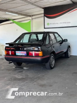 Escort Guarujá 1.8 4p